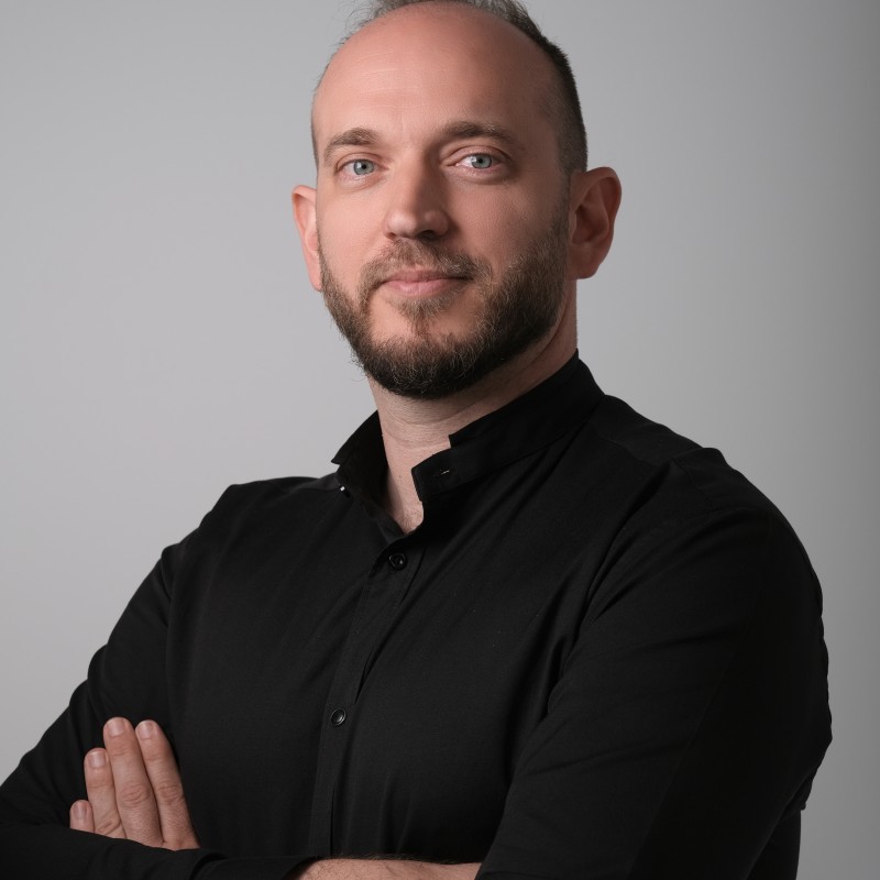 Nikolaos Karvouniaris 